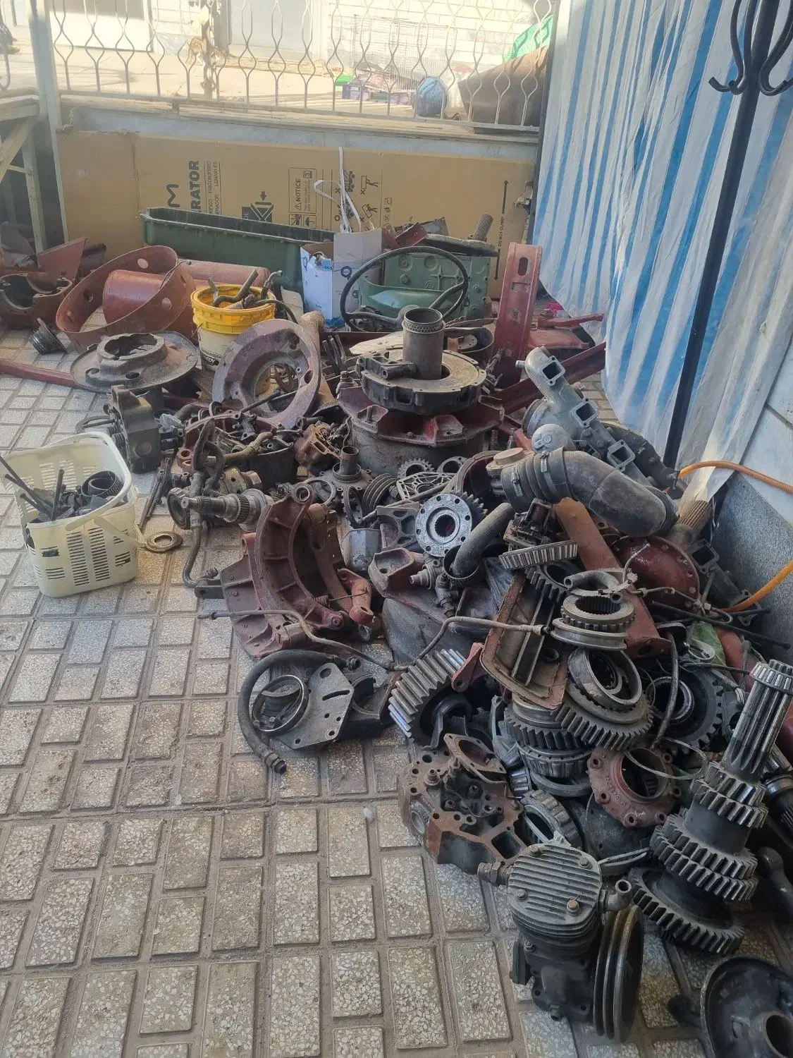 با سلام لوازم بنز تک اوراقی|قطعات یدکی و لوازم جانبی|سبزوار, سجاد|دیوار