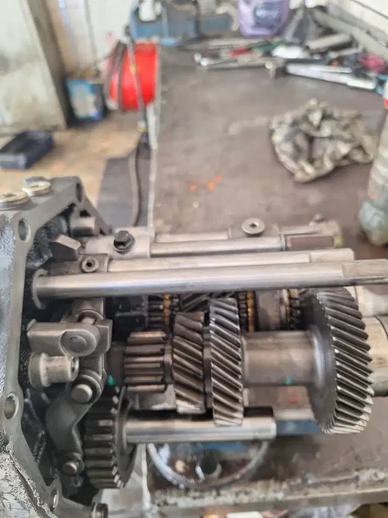 تعمیر و فروش انواع گیربکس و دیفرانسیل استوک تضمینی|قطعات یدکی و لوازم جانبی|لنجان, |دیوار