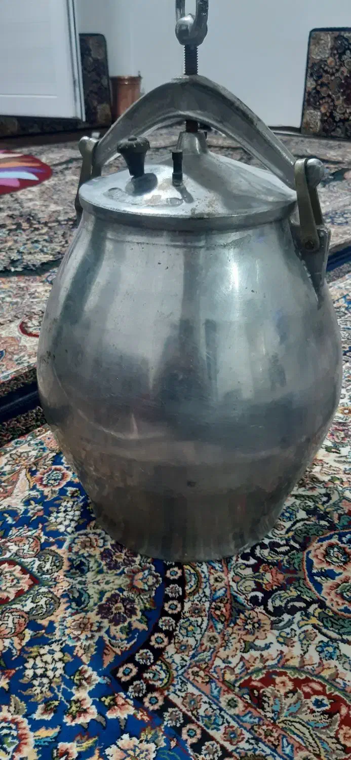 دیگ بخارپز|ظروف پخت‌وپز|سقز, |دیوار