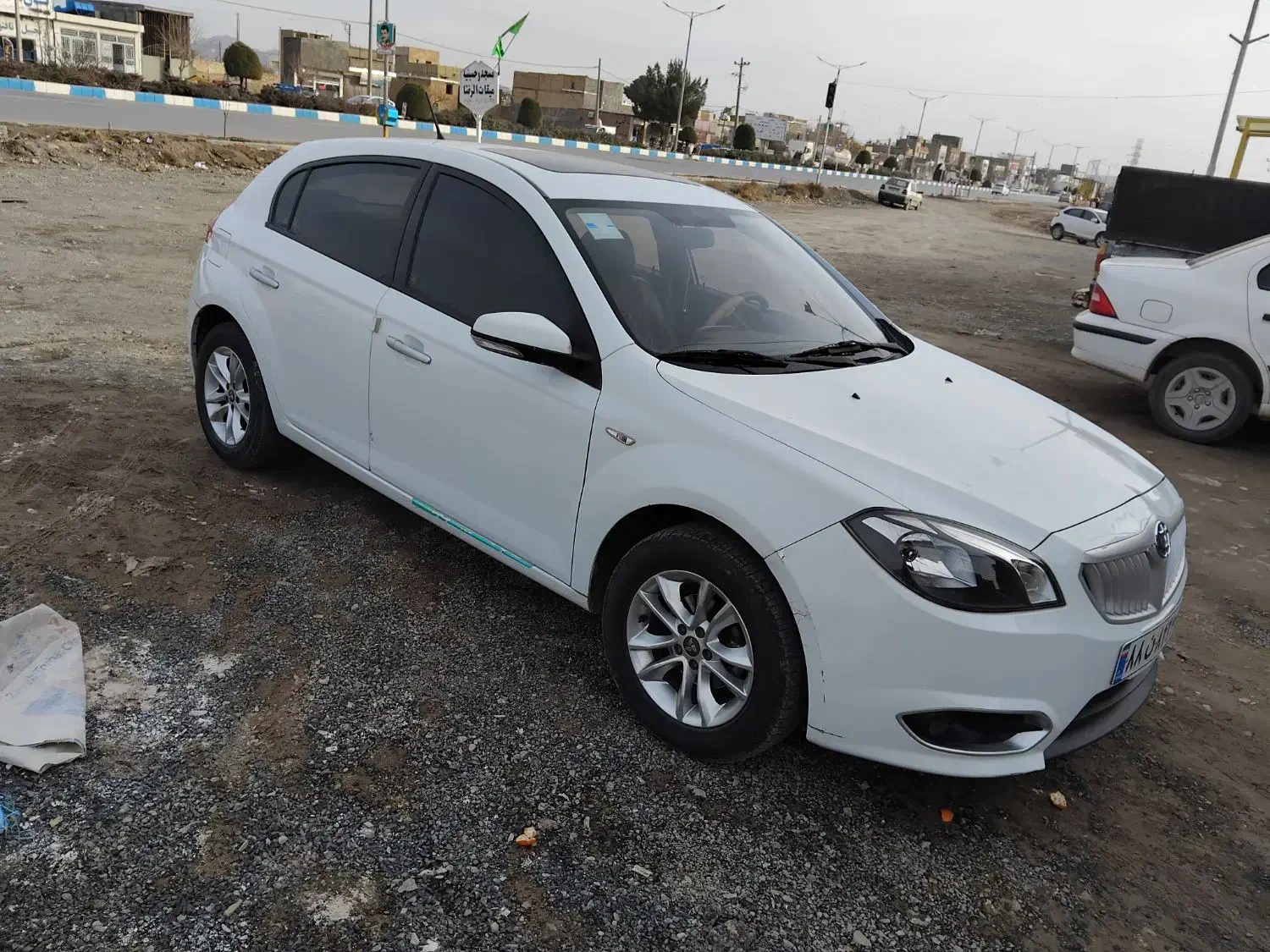 برلیانس ۳۲۰|خودرو سواری و وانت|تربت‌حیدریه, فردوسی جنوبی|دیوار