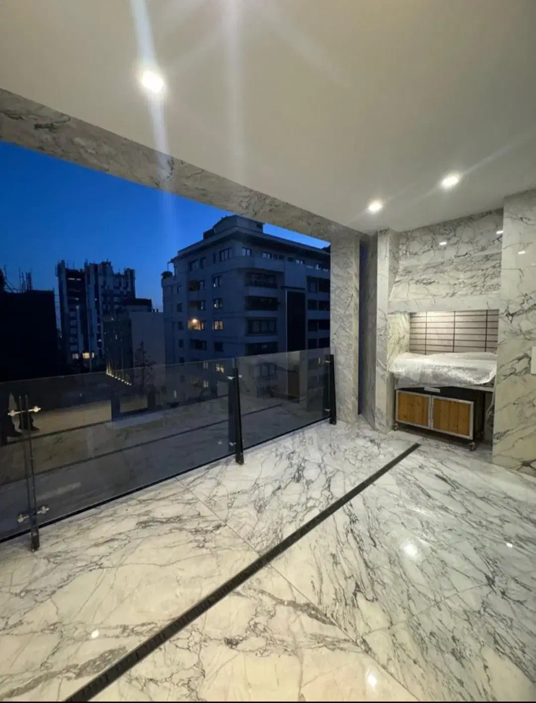 155 متر لوکس ترین واحد ازگل با ویوی ابدی