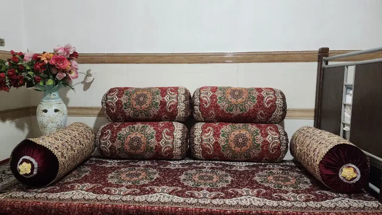 متکاهای سنتی و تشک های دست دوز خانگی|رختخواب، بالش، پتو|محمدشهر, عباس آباد|دیوار
