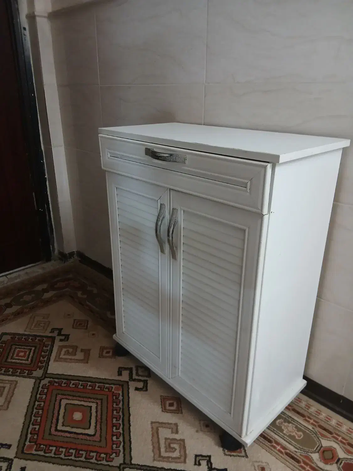 مبل و میز عسلی و میز تلیویزیون و جا کفشی|مبلمان خانگی و میز عسلی|سمنان, |دیوار