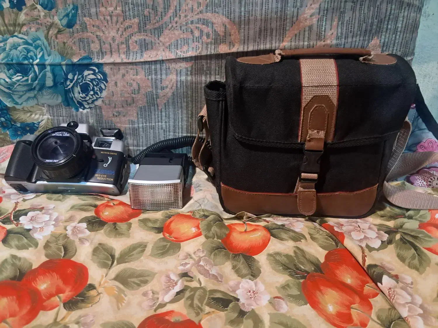 دوربین عکاسی و فیلمبرداری برداری|دوربین عکاسی و فیلمبرداری|قزوین, |دیوار