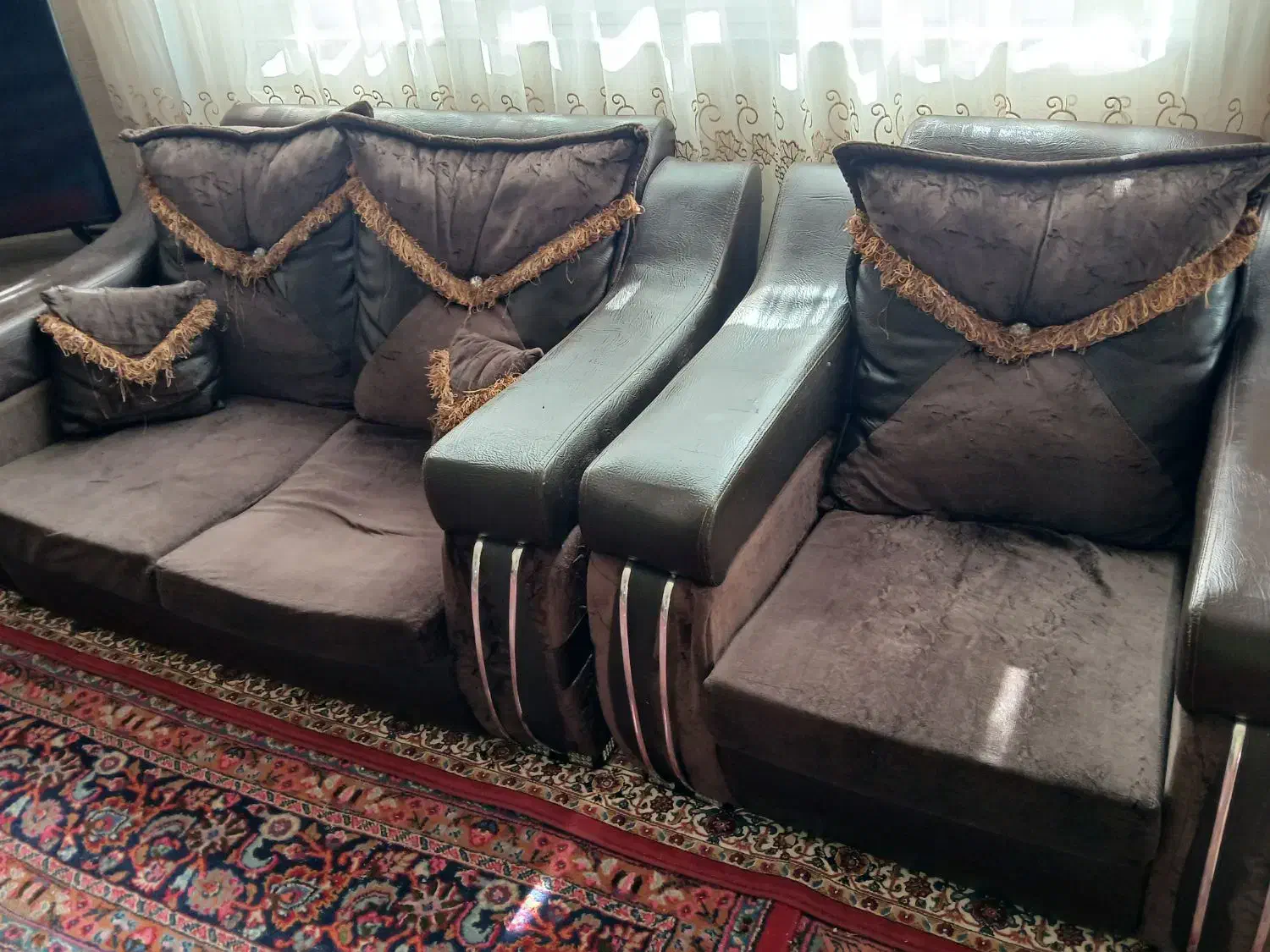 مبل راحتی هفت نفره|مبلمان خانگی و میز عسلی|عجب شیر, |دیوار