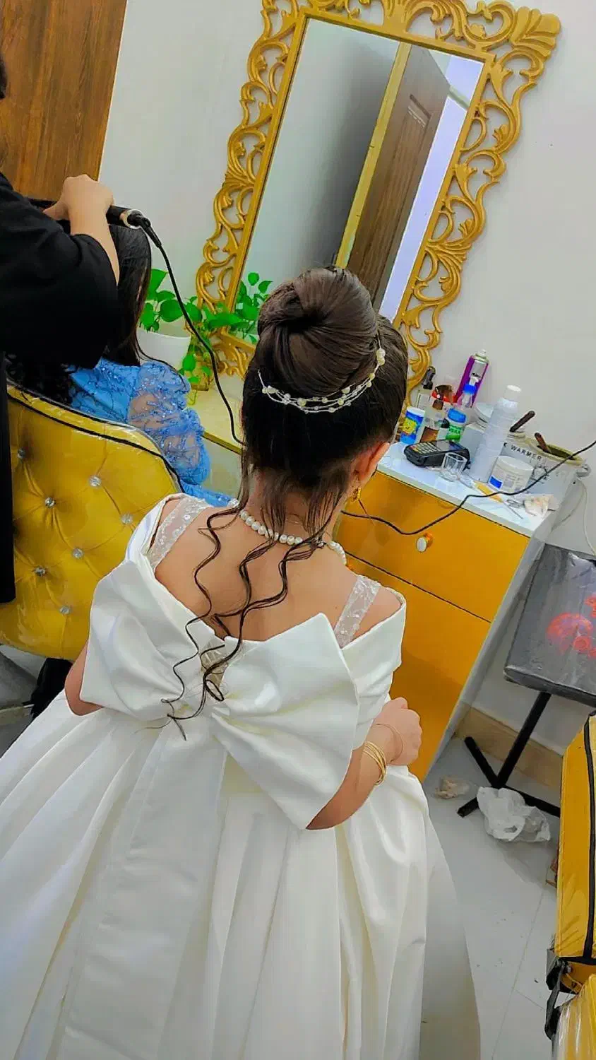 میکاپ و شینیون|خدمات آرایشگری و زیبایی|زابل, |دیوار