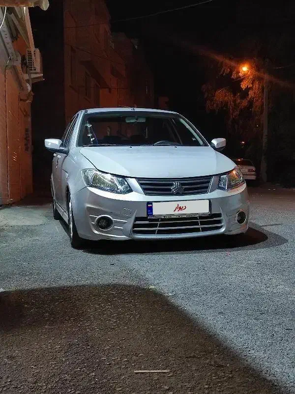 ساینا ۹۷ نقره ای سفارشی|خودرو سواری و وانت|صدرا-فارس, فاز ۱|دیوار