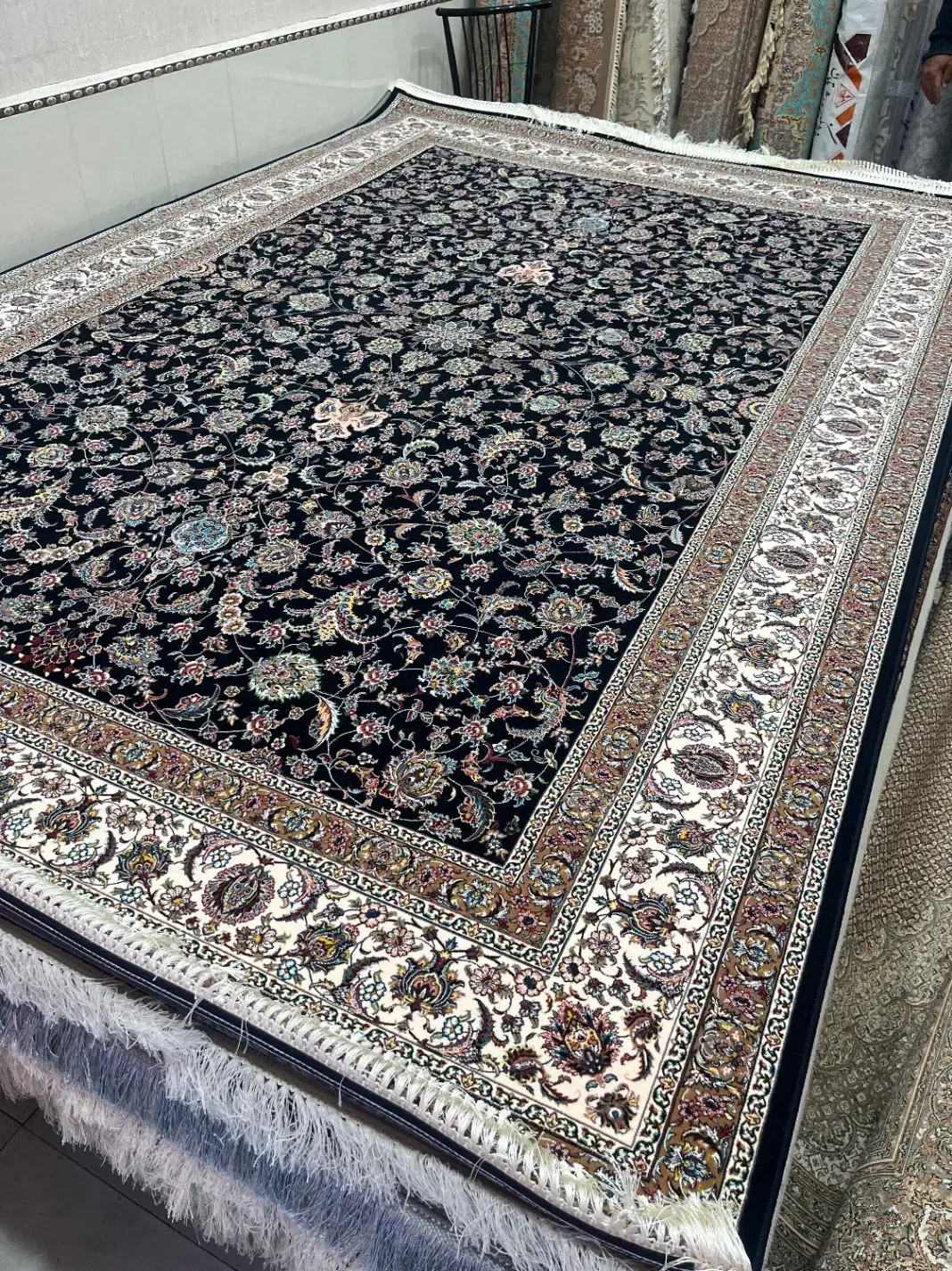 یک جفت فرش ۱۲۰۰شانه ۶متری نواکبند|فرش|خوی, |دیوار