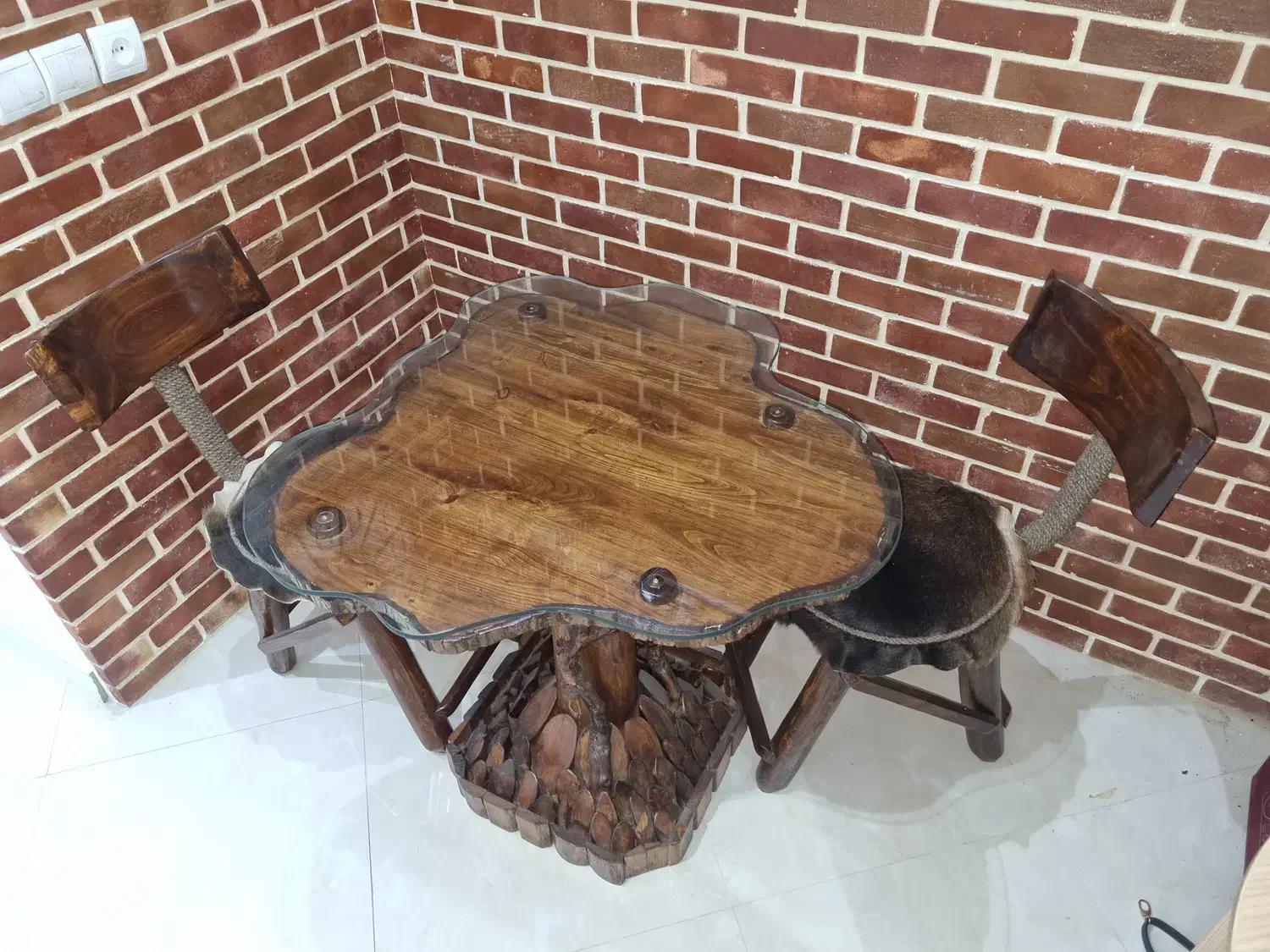 میز و صندلی با چوب گردو|میز و صندلی غذاخوری|ساری, |دیوار