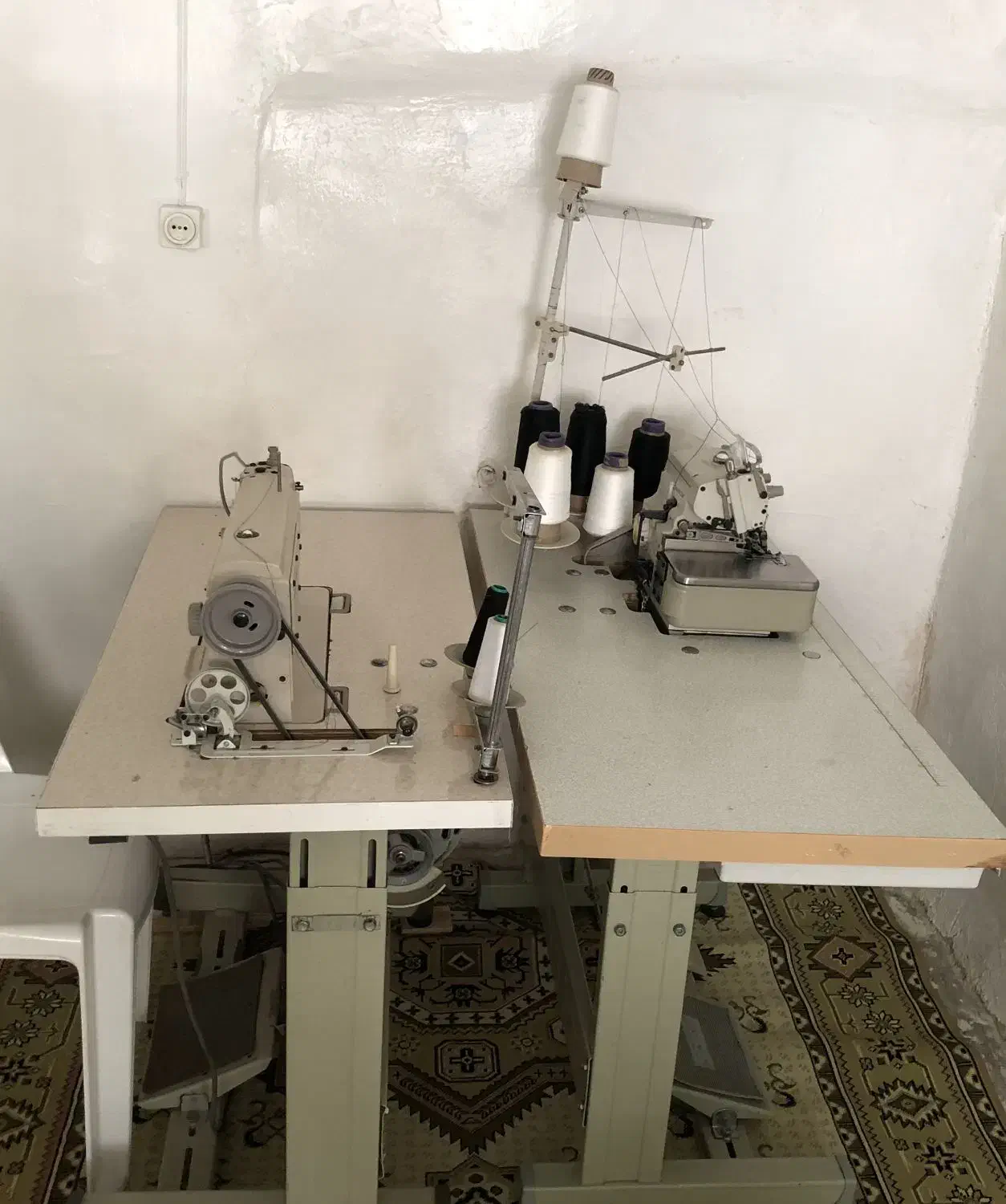 چرخ سردوز در حد نو|چرخ خیاطی و ریسندگی|جوانرود, |دیوار