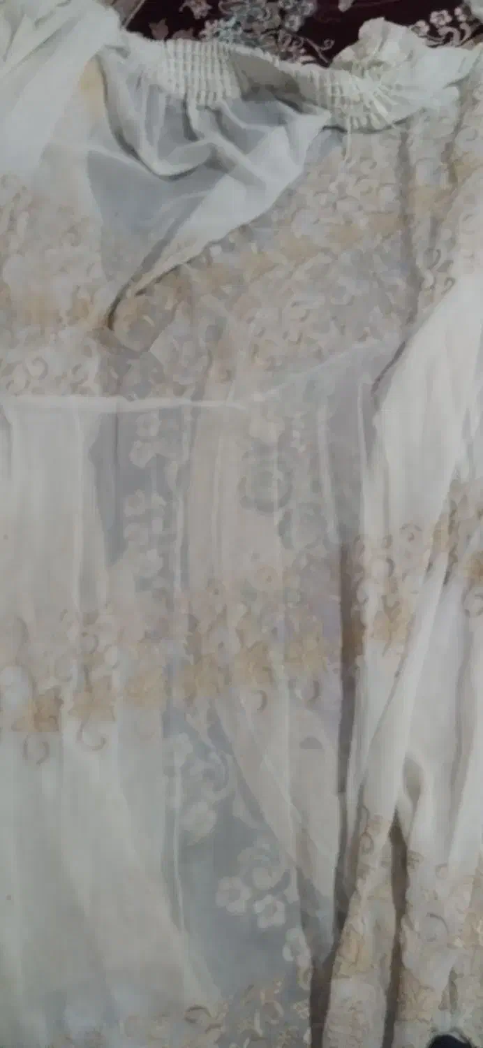 چند عدد پرده  وروبالشی تمیز|پرده، رانر، رومیزی|ملکشاهی, |دیوار