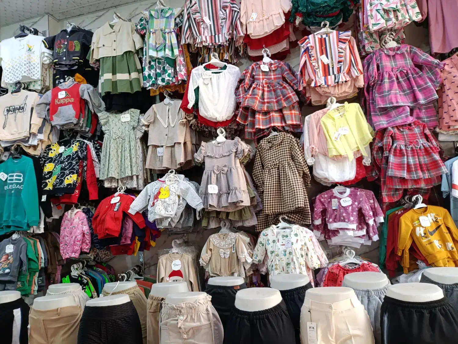 فروشنده خانوم|استخدام خدمات فروشگاه و رستوران|بندر امام خمینی, |دیوار