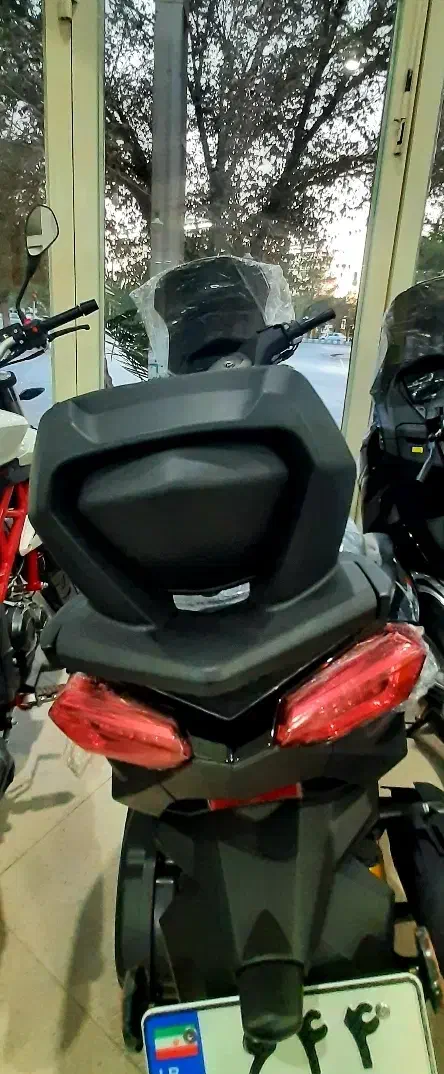 موتور طرح ایکس مکس xmax۱۷۵|موتورسیکلت|اردکان, |دیوار