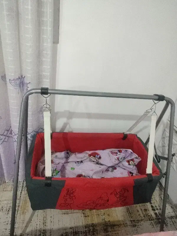 گهواره|تخت و صندلی بچه|کرمانشاه, |دیوار