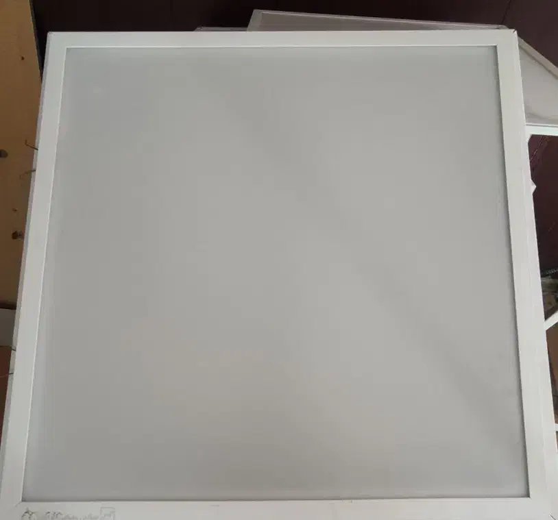 چراغ ال ای دی 60*60. و اف پی ال 3*36|لامپ و چراغ|درگهان, |دیوار