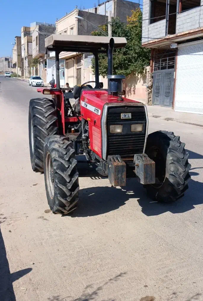 تراکتور ۴هزارتا کار فابریک|خودرو سنگین|قیدار, |دیوار