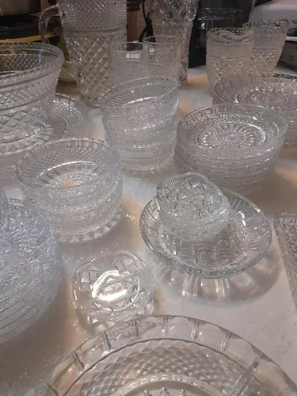 کریستال|کلکسیون اشیاء عتیقه|ورامین, ورامین|دیوار