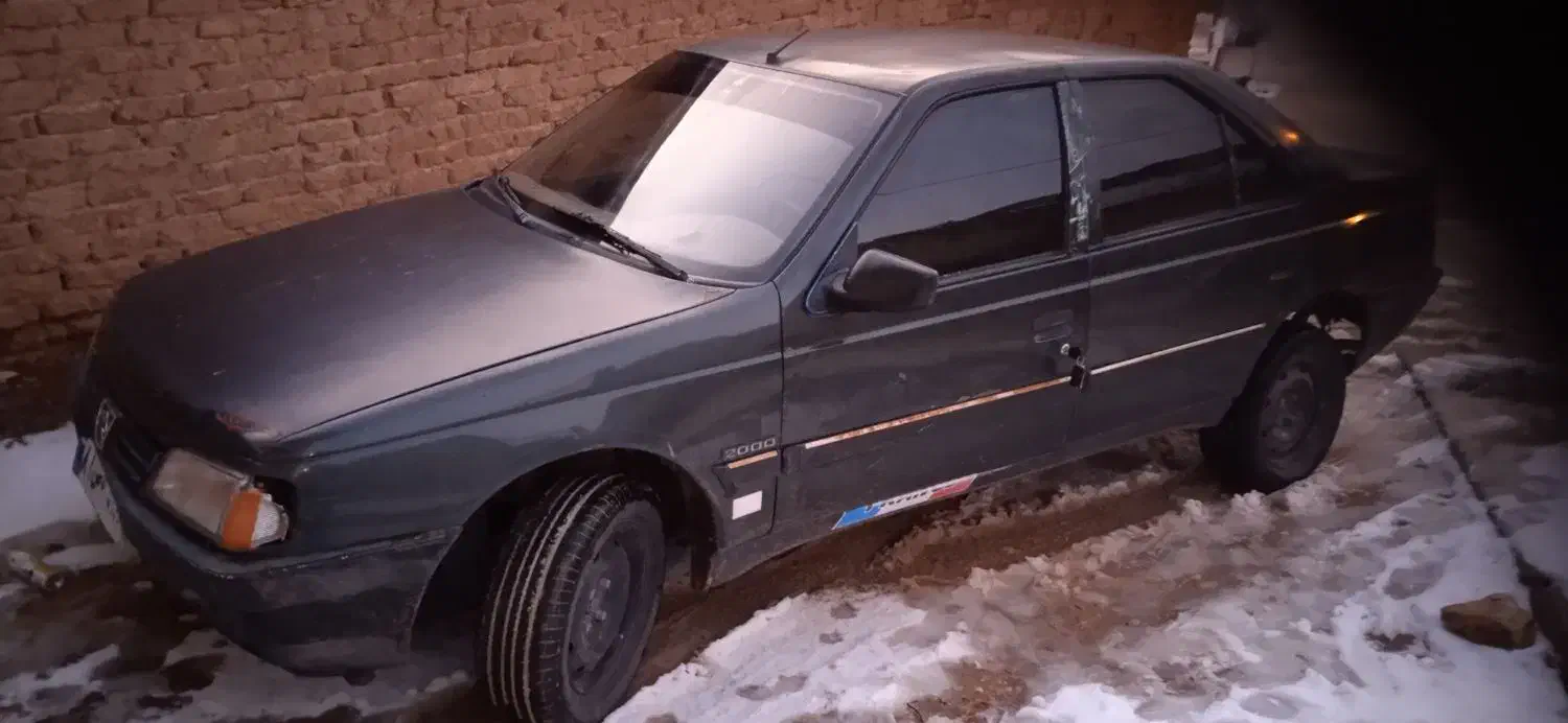 پژو ۲۰۰۰|خودرو سواری و وانت|اصفهان, کوی امیریه|دیوار