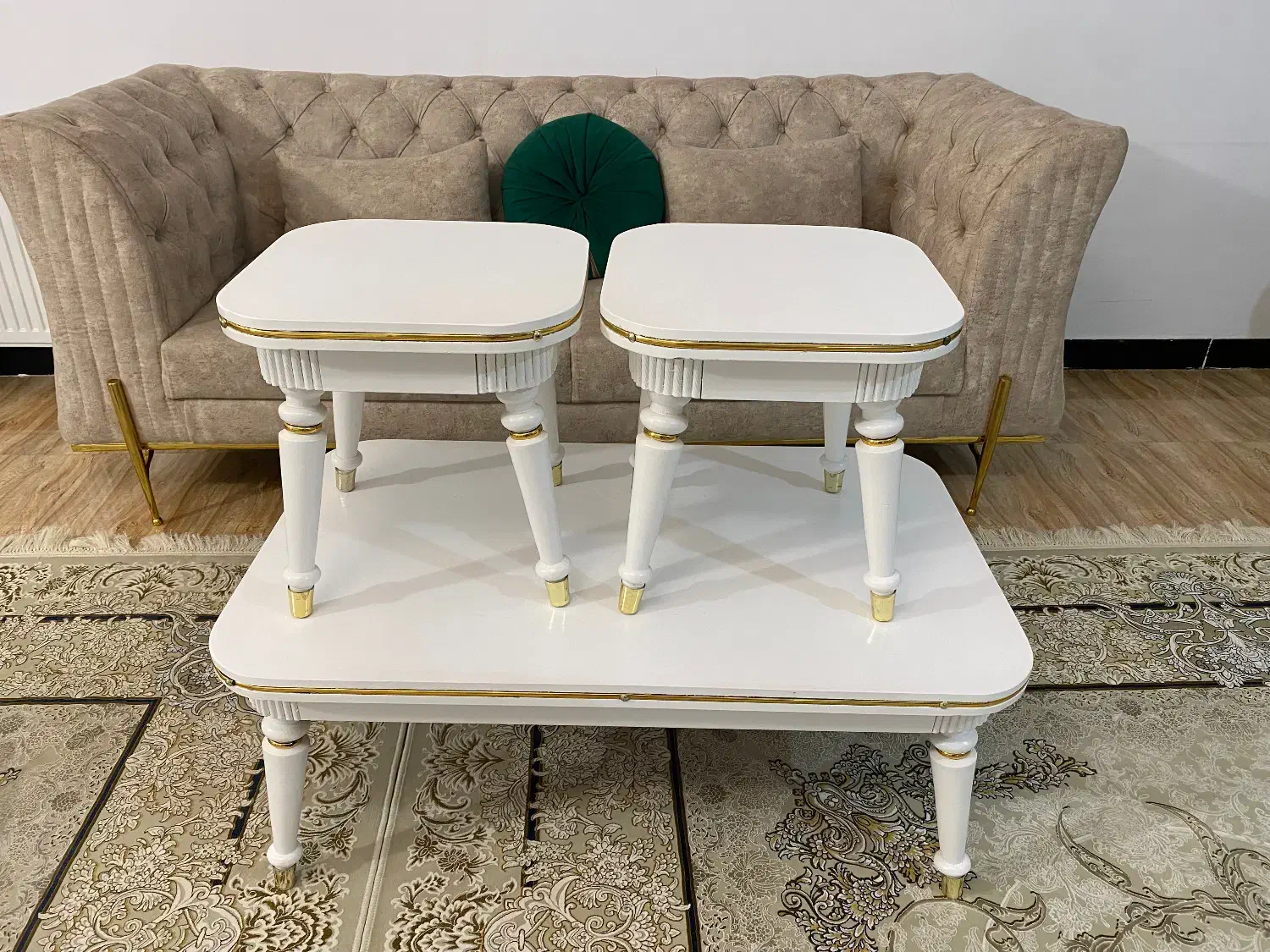 جلومبلی کاملا نو زیرقیمت|مبلمان خانگی و میز عسلی|سنندج, |دیوار