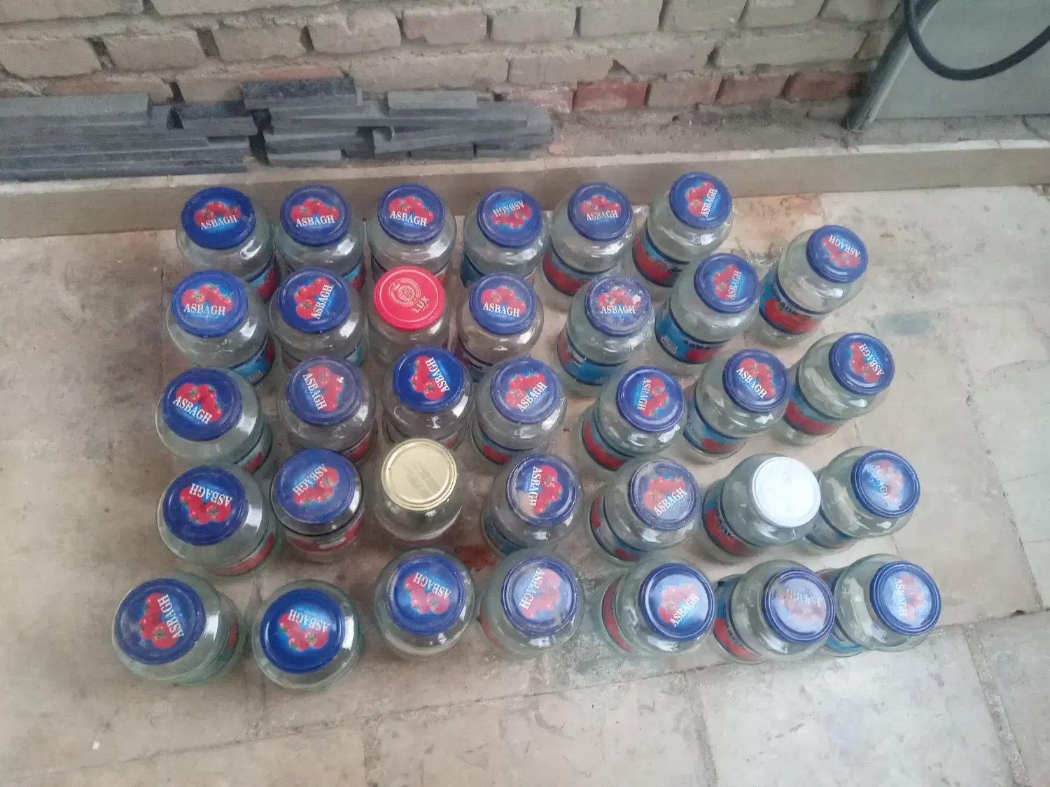 شیشه های رب|ظروف نگهدارنده، پلاستیکی، یک‌بارمصرف|ماکو, |دیوار