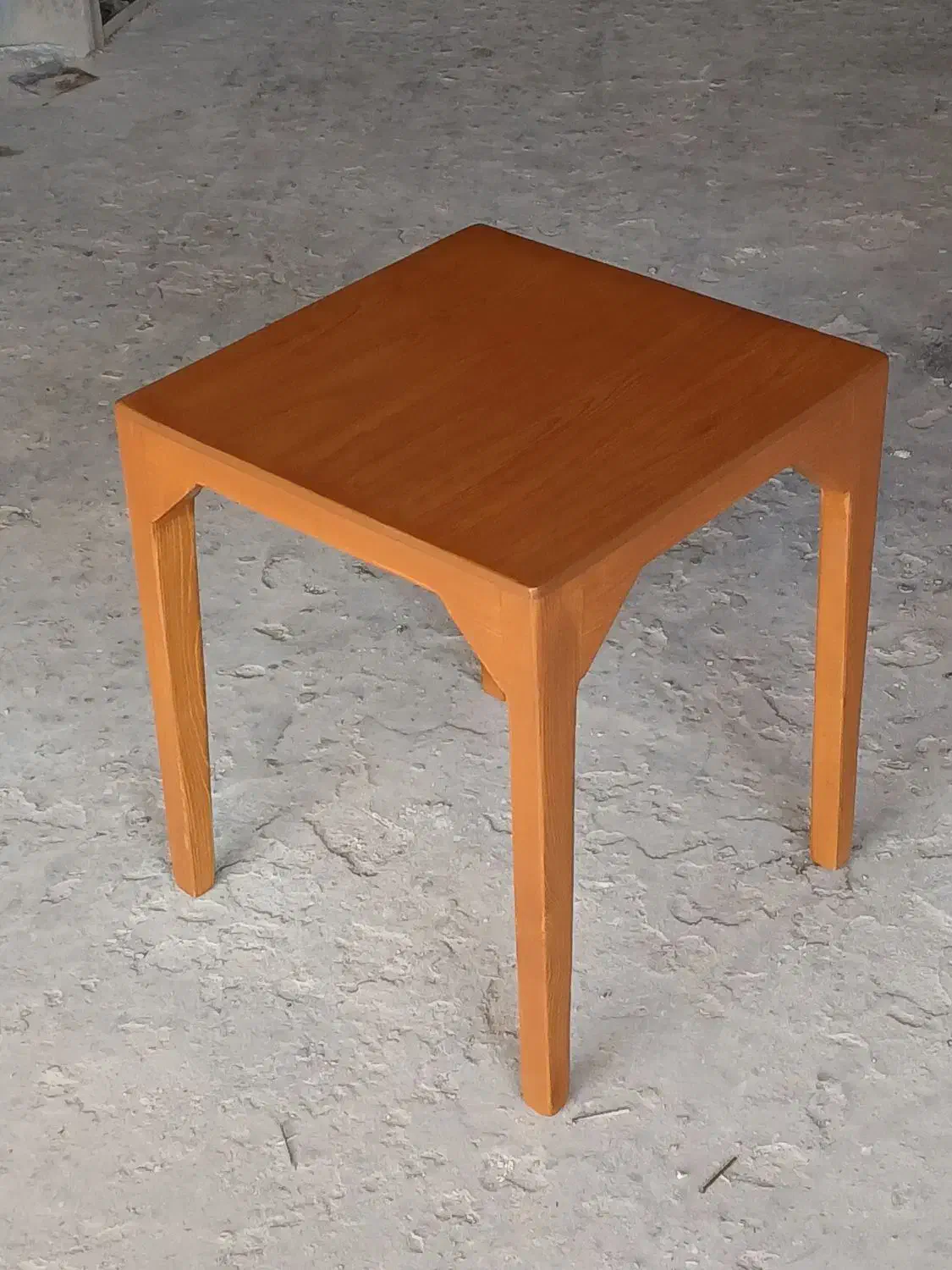 نیرو نجار ونقاش ماهر یا نیمه ماهر|استخدام صنعتی، فنی، مهندسی|شیراز, چشمه سید صفری|دیوار