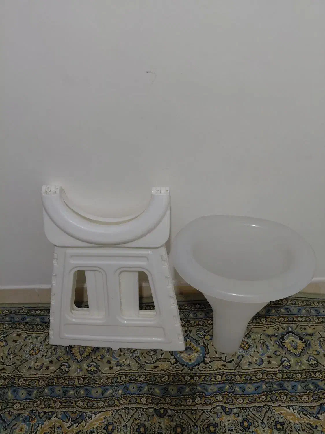 توالت فرنگی سیار تاشو نو|لوازم سرویس بهداشتی|رشت, جهاد|دیوار