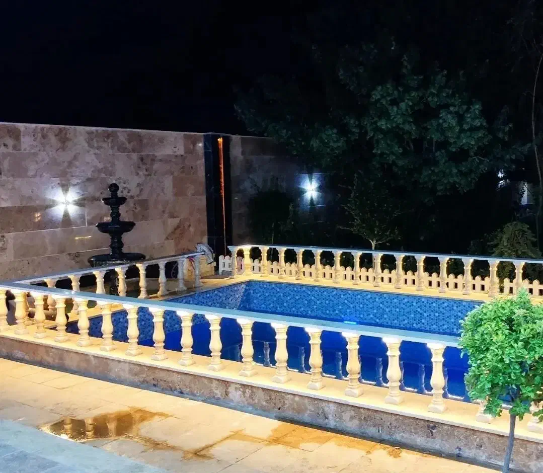 فروش ویلا با درختان تزیینی و میوه ۱۵ ساله زردآلو|فروش خانه و ویلا|پیر بکران, |دیوار