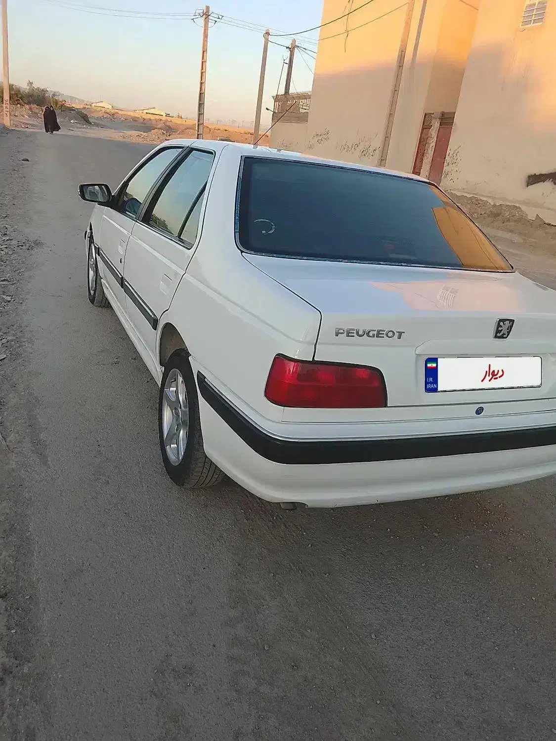 پژو پارس مدل ۴۰۲|خودرو سواری و وانت|ایرانشهر, |دیوار