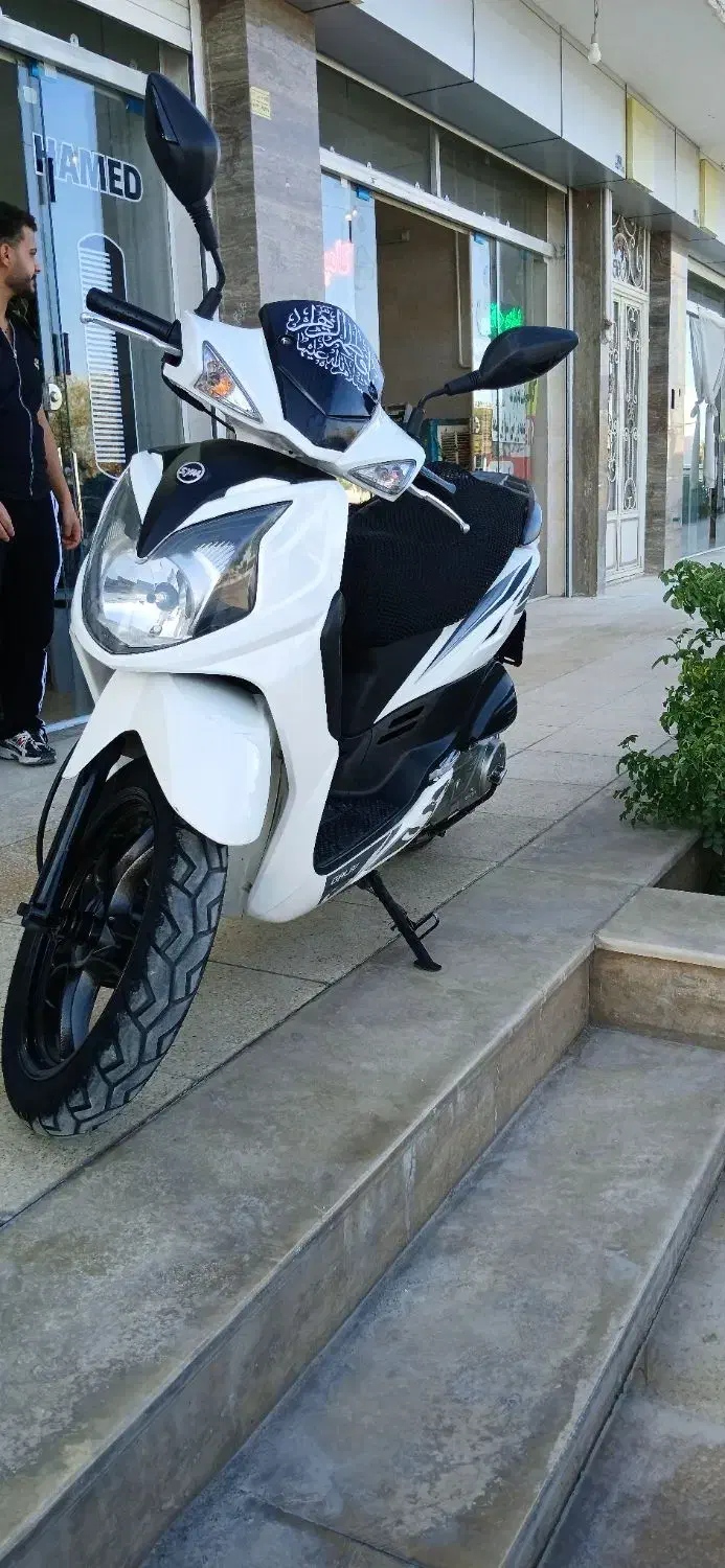گلکسی اس وای ام اس آر۲۰۰  galaxy sym sr200|موتورسیکلت|اصفهان, رکن الدوله غربی|دیوار