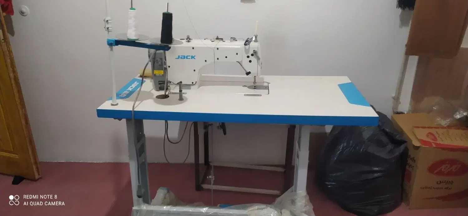 چرخ خیاطی در حد نو|ماشین‌آلات صنعتی|سنندج, |دیوار