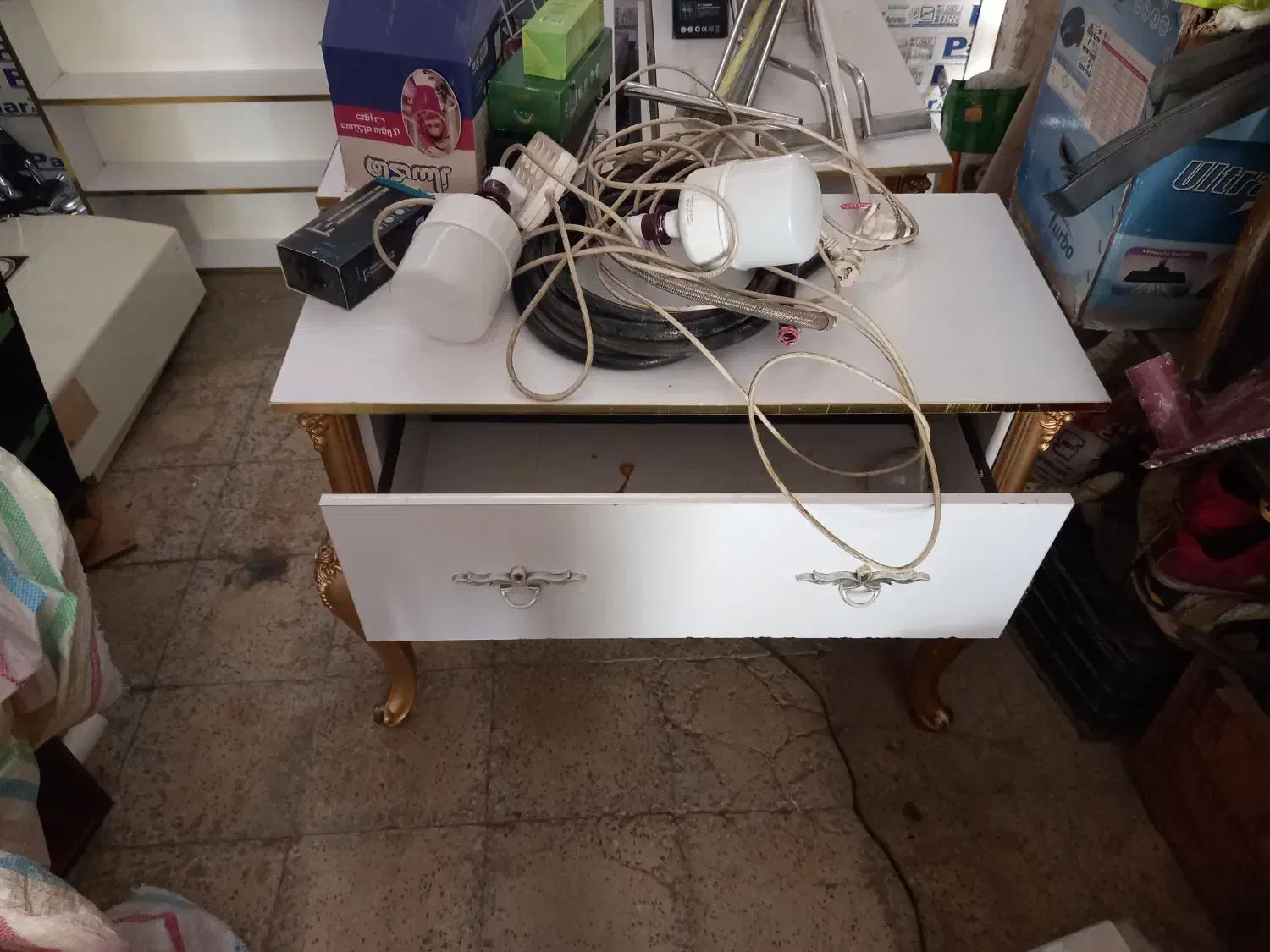 ۱ عدد کمددیواری  و  کنسول|مبلمان خانگی و میز عسلی|ارومیه, |دیوار