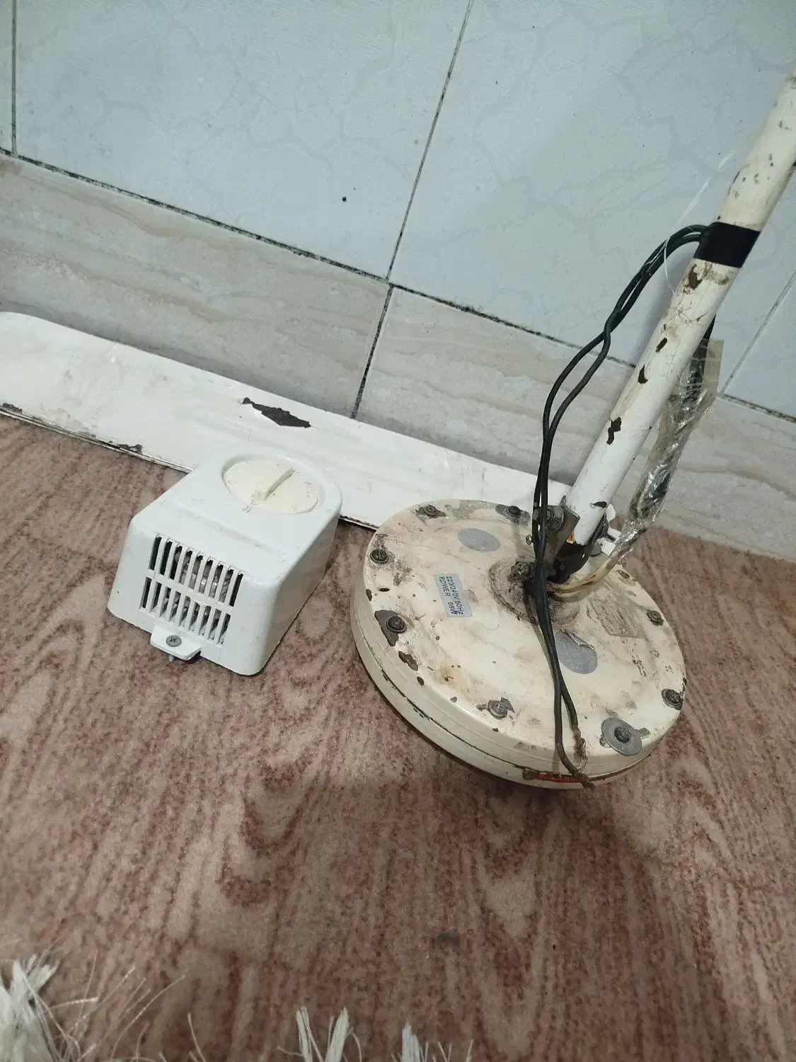 پنکه سقفی|پنکه و تصفیه‌کنندهٔ هوا|گرگان, |دیوار