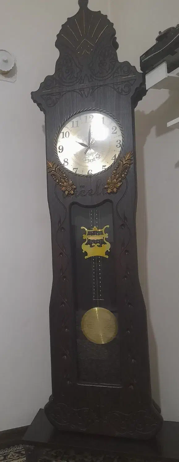 ساعت ایستاده|ساعت دیواری و تزئینی|بومهن, |دیوار