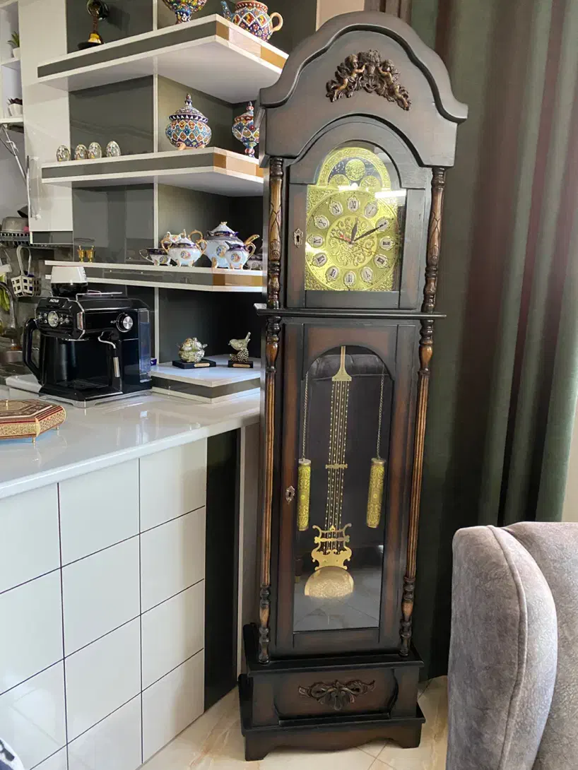 ساعت ایستاده|ساعت دیواری و تزئینی|شیراز, کوی زهرا|دیوار