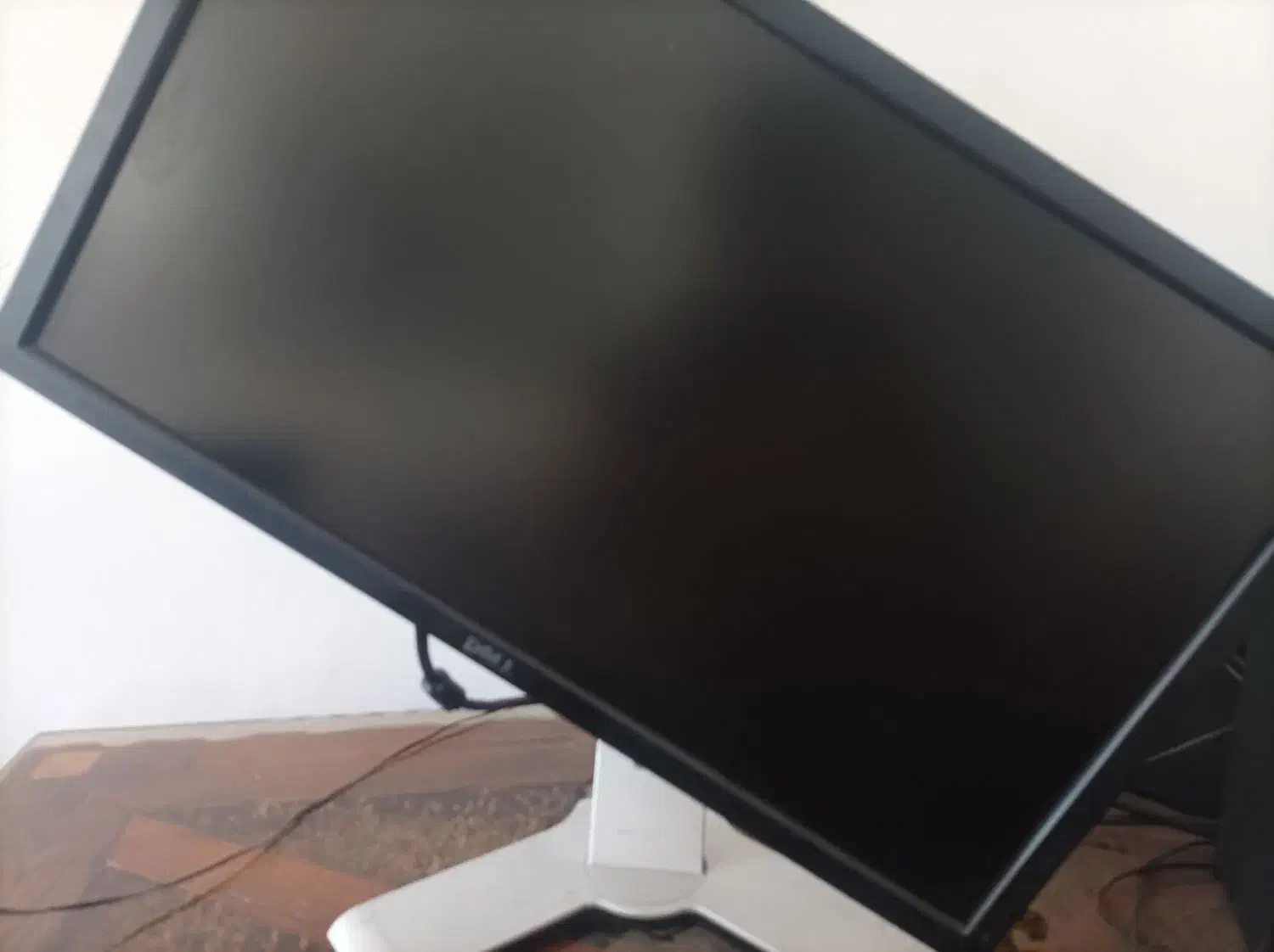 مانیتور کشویی کاملاً سالم 24 اینچ 85 هرتز|قطعات و لوازم جانبی رایانه|ورامین, ورامین|دیوار