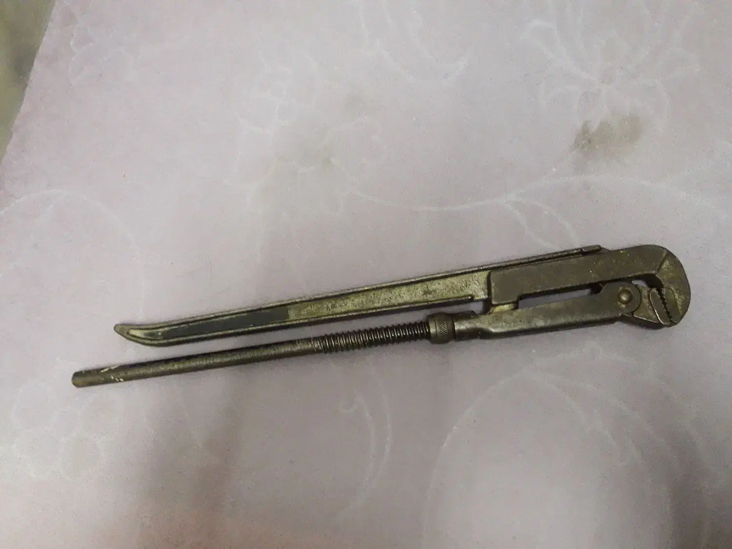 آچار|ابزارآلات|همدان, |دیوار