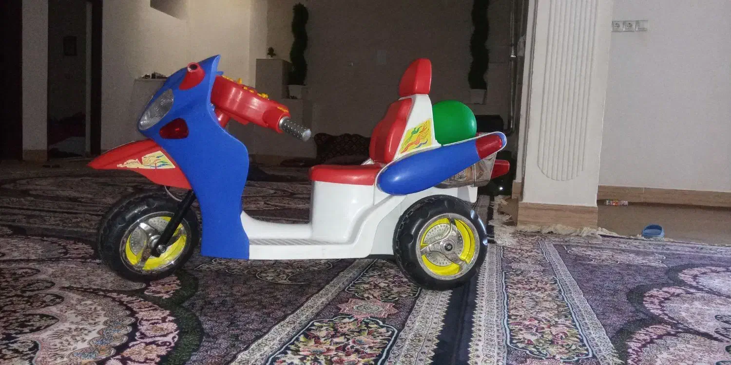 موتور شارژی برای بچهای تا وزن 25کیلو|اسباب و اثاث بچه|ایذه, |دیوار