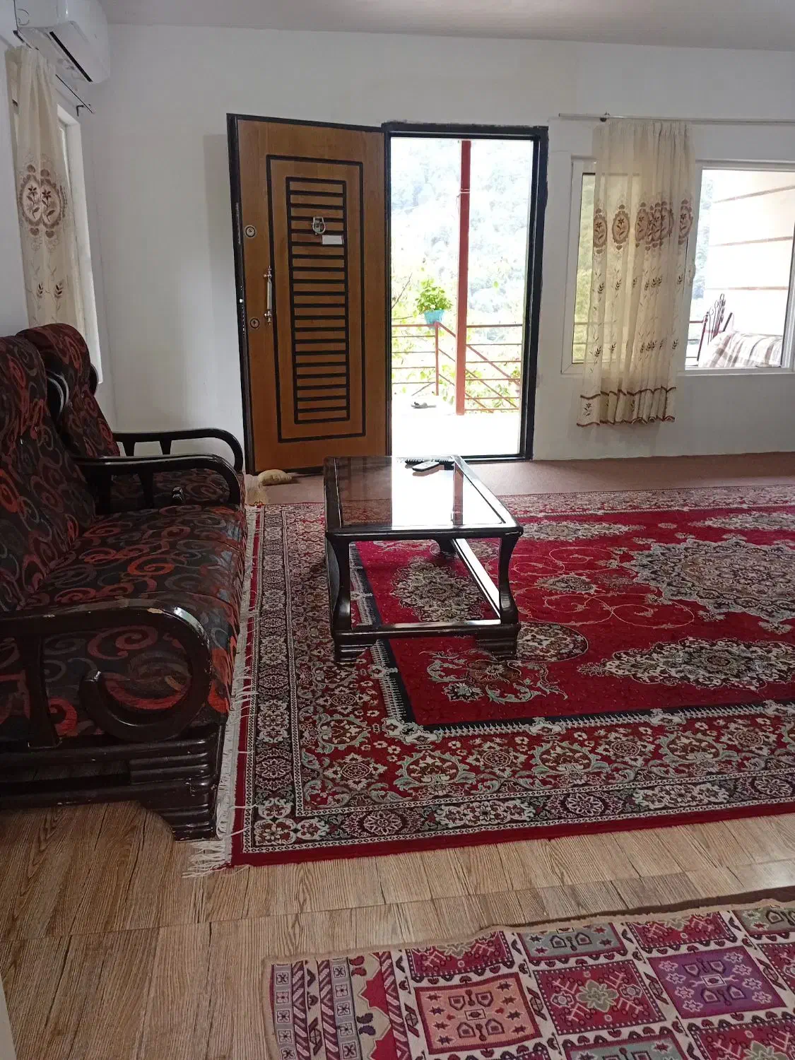 ویلاروستای جنگلی ‌مسیرالسبلنگاه ماسال از‌۱۷ ام|اجارهٔ کوتاه‌مدت ویلا و باغ|رشت, عینک|دیوار