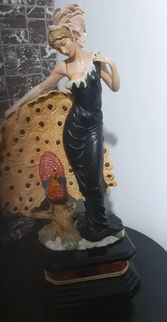 مجسمه|مجسمه، تندیس، ماکت|ملارد, |دیوار