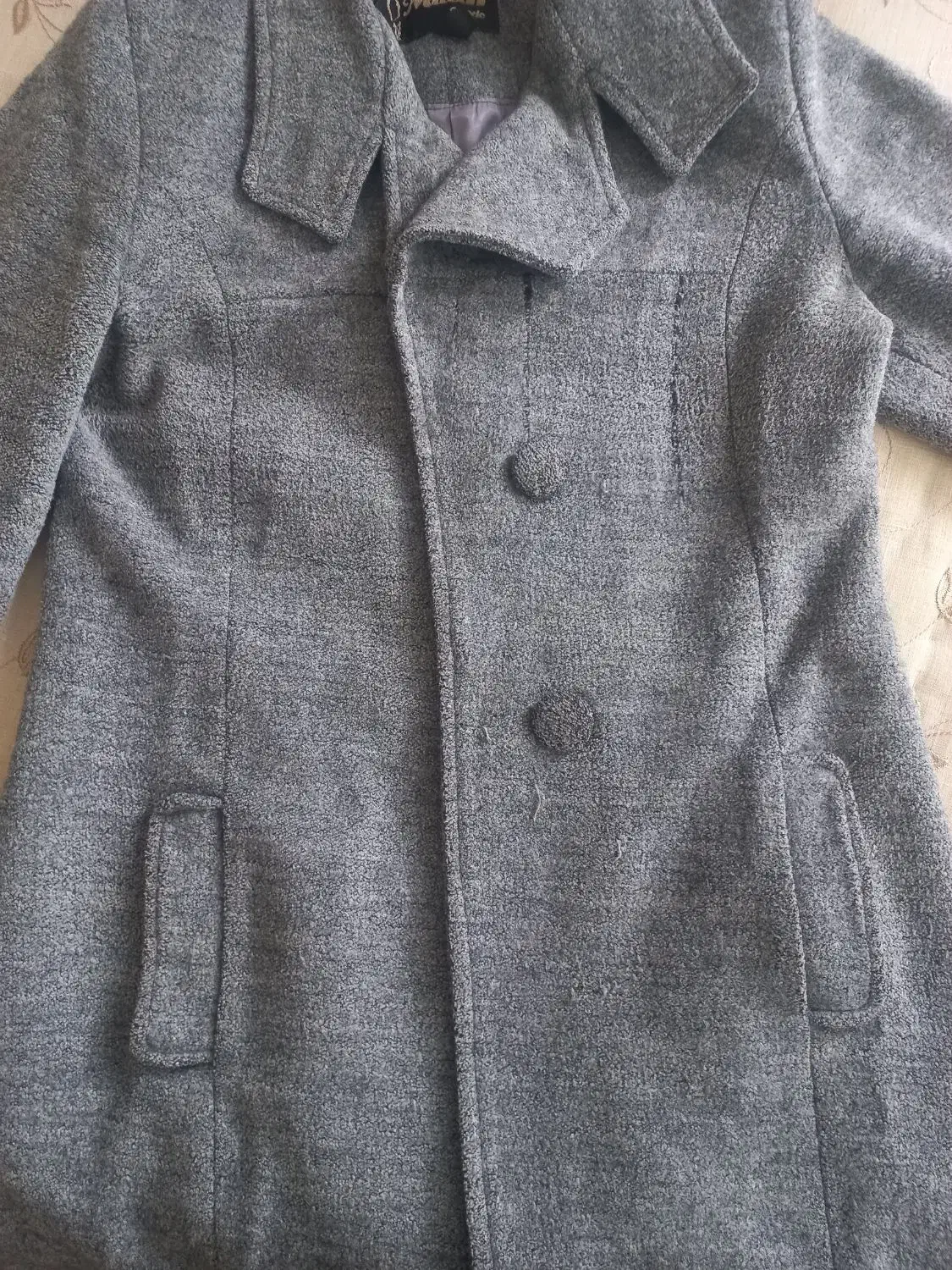 پالتو|لباس|سراب, |دیوار