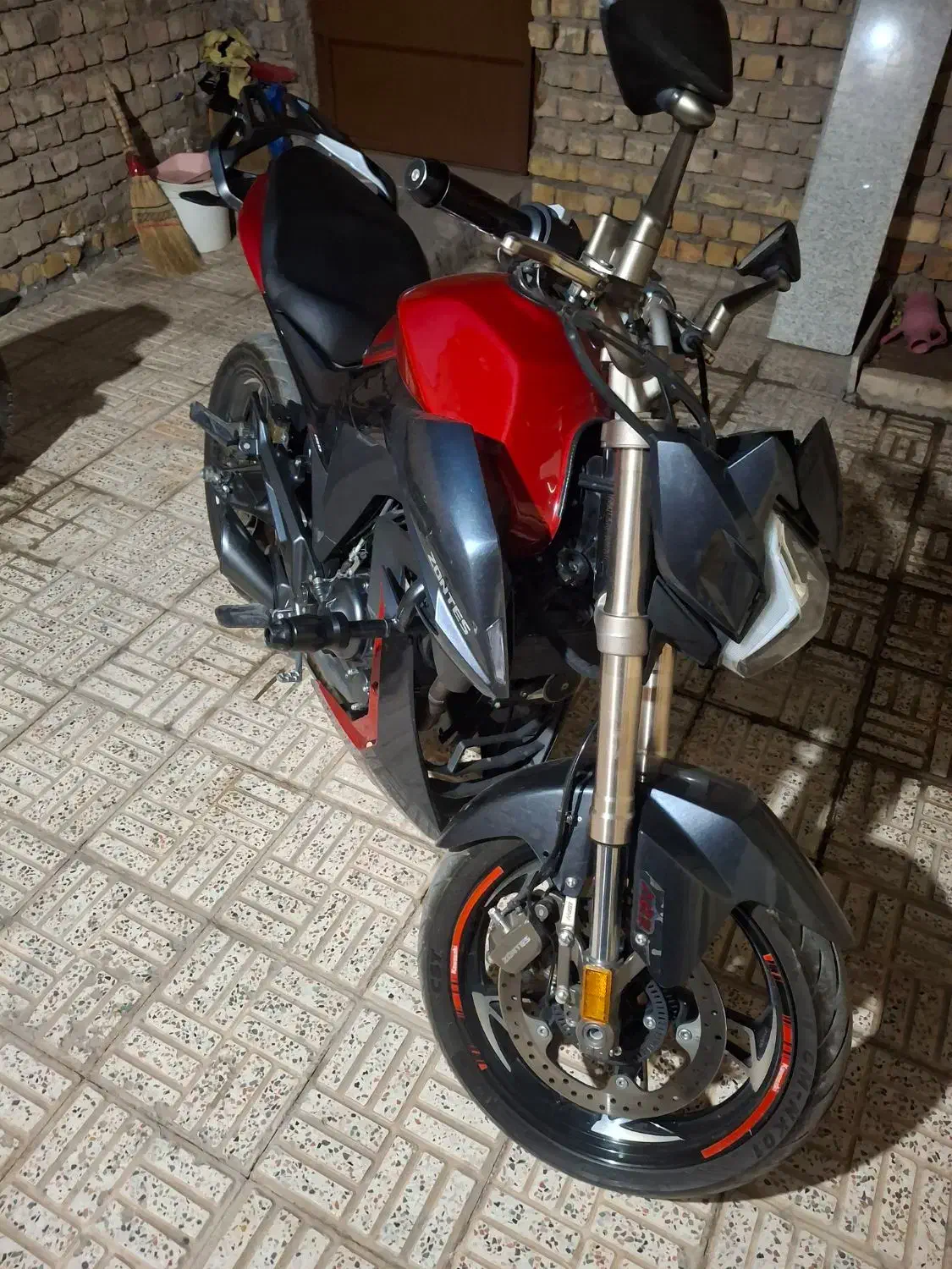 زونتس z2مدل ۴۰۲|موتورسیکلت|خمینی‌شهر, |دیوار