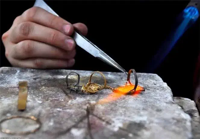 آموزش طلا و جواهر|خدمات آموزشی|رشت, بازار|دیوار