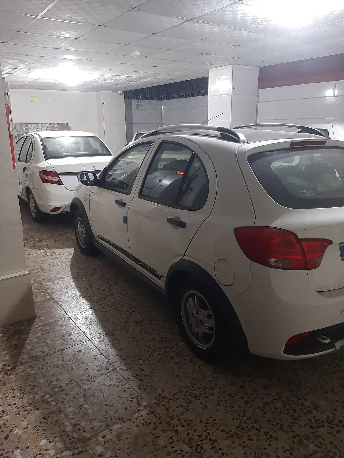 کوییک r|خودرو سواری و وانت|لاهیجان, شیشه گران|دیوار