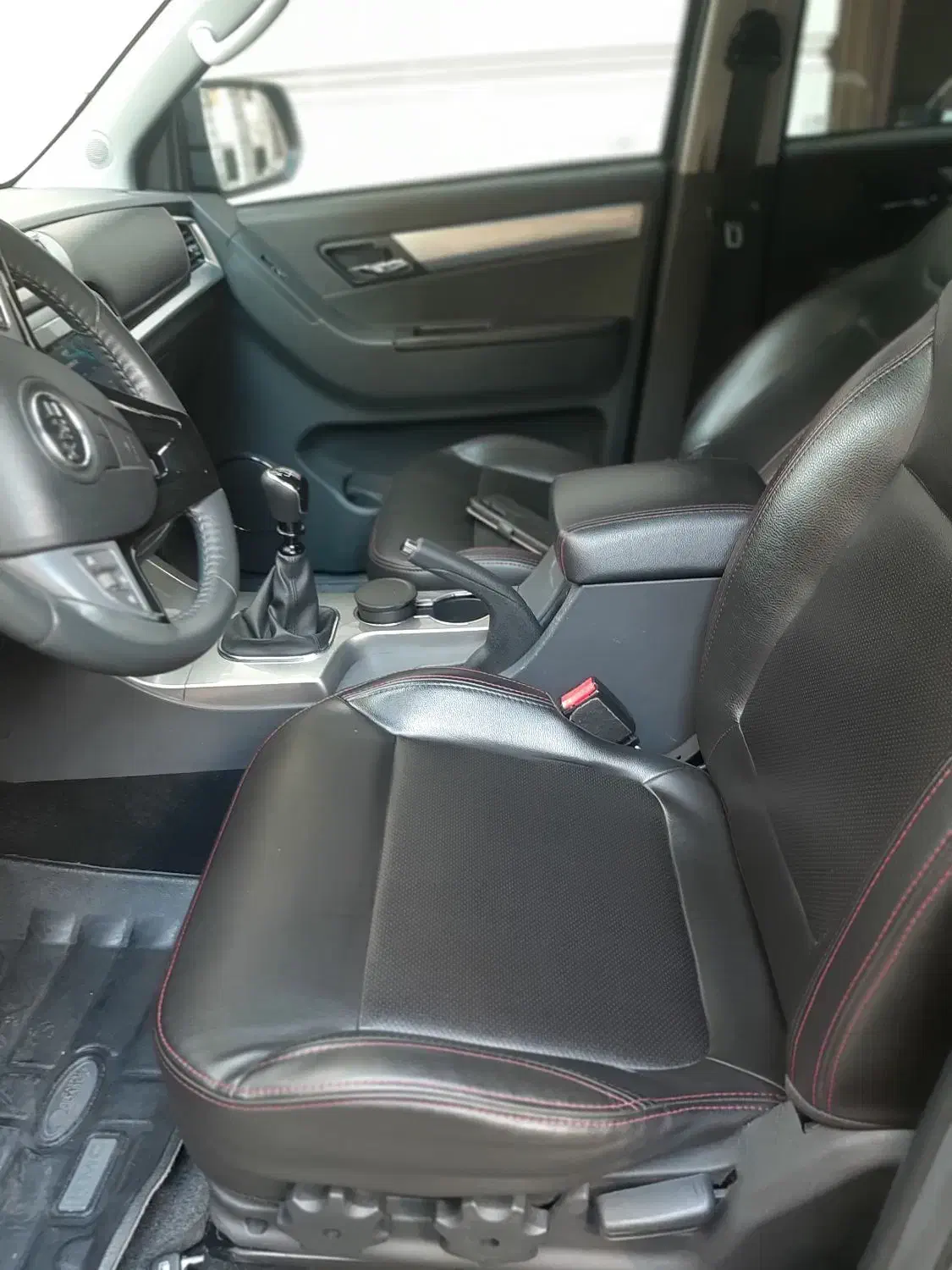 کی ام سی T8 مدل ۴۰۲|خودرو سواری و وانت|تهران, پونک|دیوار