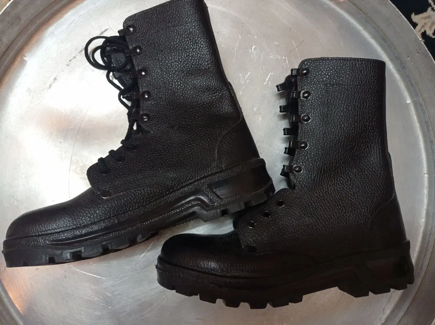 پوتین تمام چرم نو|کیف، کفش، کمربند|بروجن, |دیوار