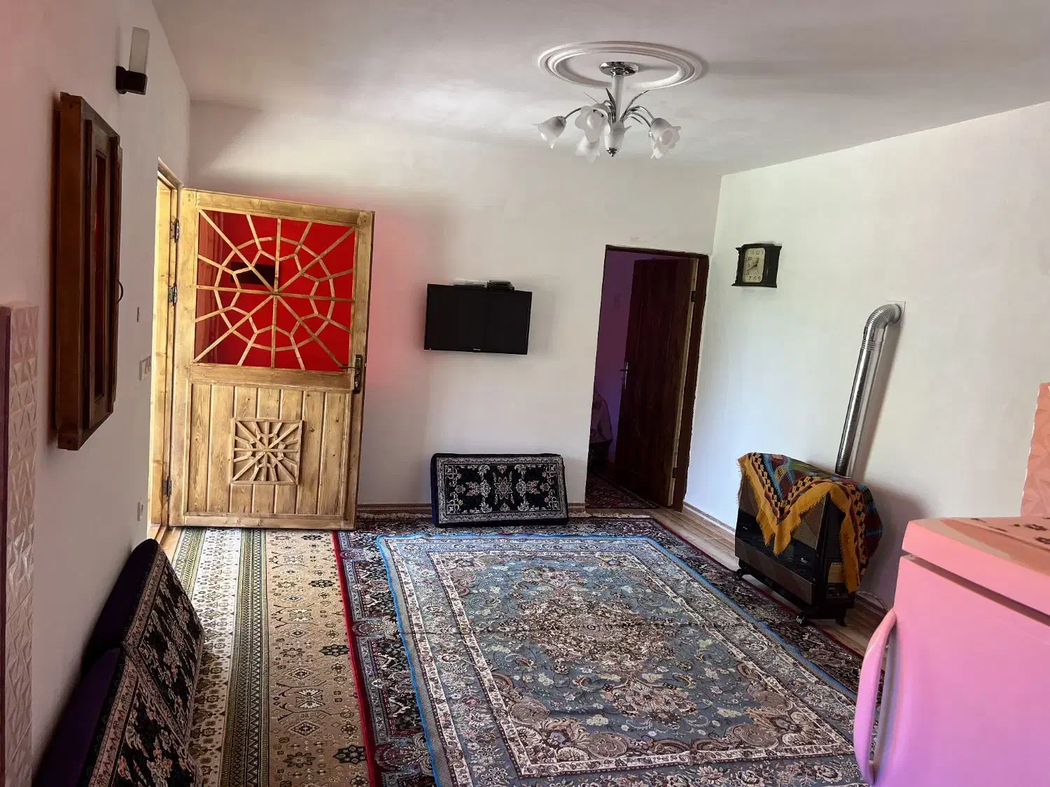 کلبه جنگلی|اجارهٔ کوتاه‌مدت ویلا و باغ|ماسوله, |دیوار