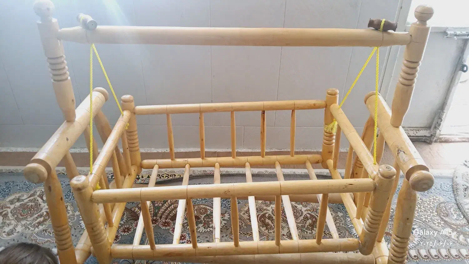 گهواره چوبی ضد کولیک|اسباب و اثاث بچه|نیشابور, خط کاشمر|دیوار