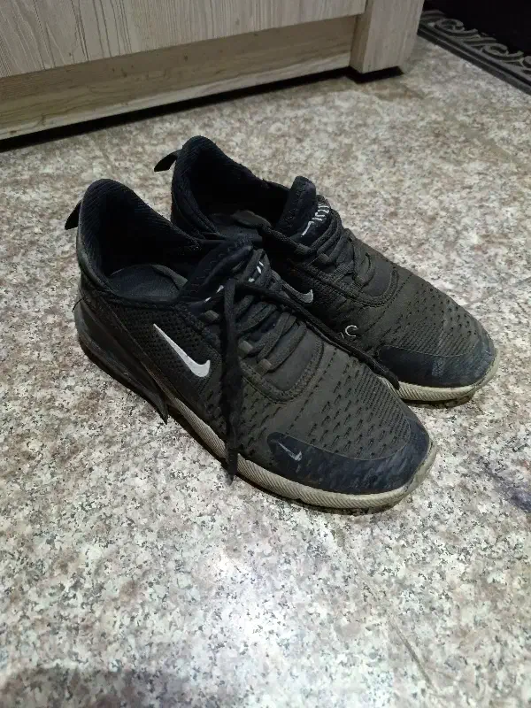 کفش اسپرت|کیف، کفش، کمربند|مشهد, سجاد شهر|دیوار