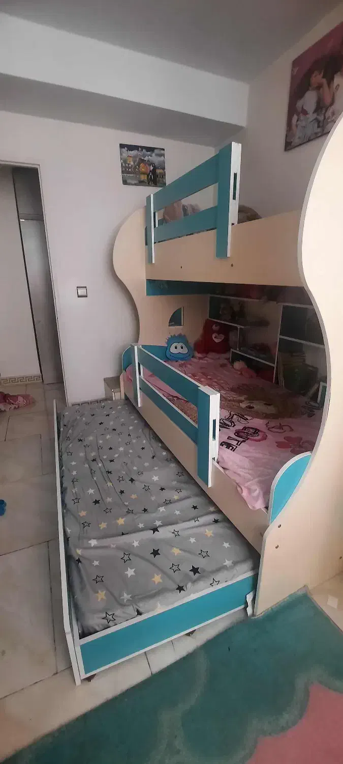 تخت دوطبقه نوجوان  سالم با دو تشک طبی فنری سالم|تخت و سرویس خواب|تهران, زهتابی|دیوار