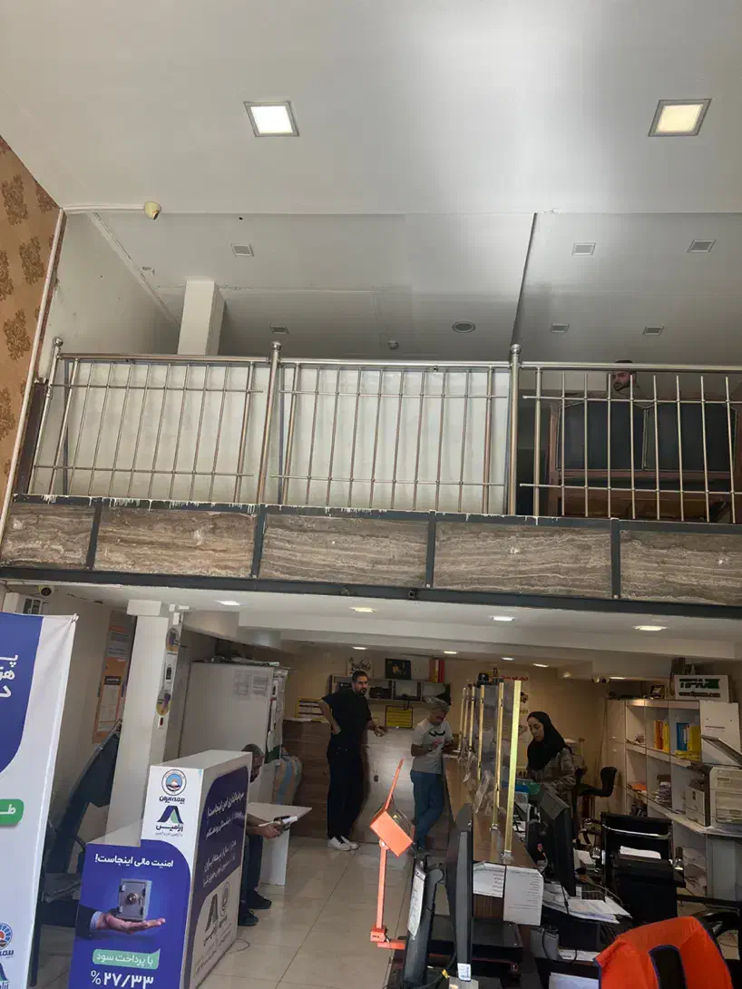 اجاره طبقه فوقانی دفتر پیشخوان دولت|اجارهٔ مغازه و غرفه|شیراز, شهرک ایثار|دیوار